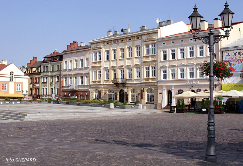 http://www.polimedia.pl/Galeria/Rynek_5639.jpg