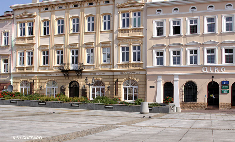 http://www.polimedia.pl/Galeria/Rynek_5668.jpg